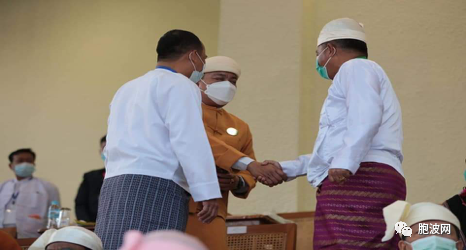 11家民地武代表应邀参加了缅甸75周年钻石联邦节庆典