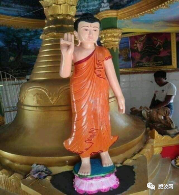 ​缅甸有尊佛像“哭”了：你们到底要我竖几指？