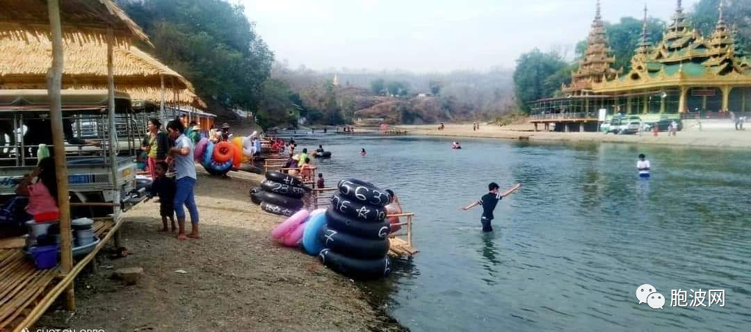 公共假日期间瑞瑟朵佛会热闹非凡！