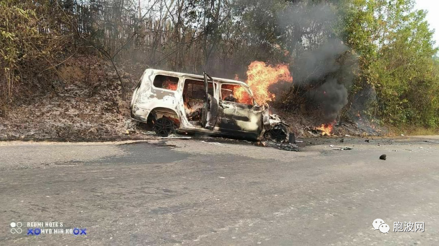 伊洛瓦底省勃生昌达公路发生严重车祸，人车均遭焚毁！