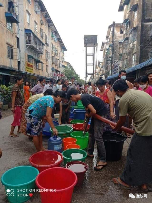 连锁效应：仰光停电导致水慌！