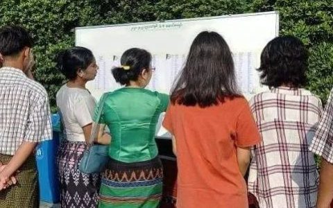 缅甸全国中小学考试成绩出榜！