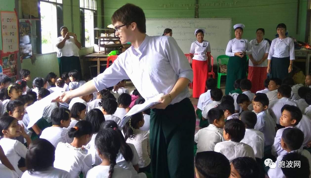 ​照片集：​教英文的美国项目PEACE CORPS跟缅甸说Bye Bye
