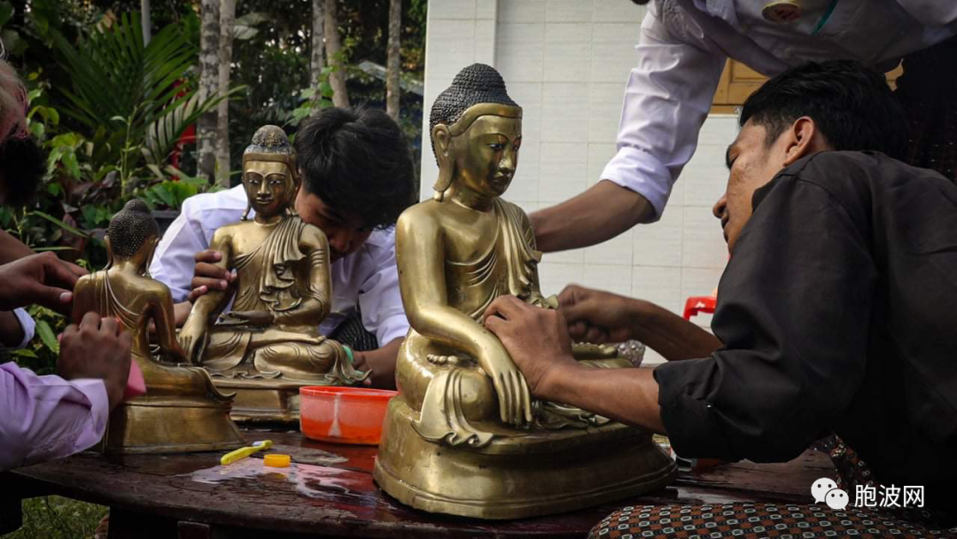 月13日泼水节预庆日的若开邦"