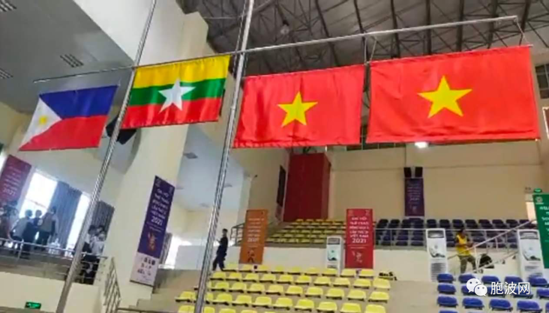 缅甸国旗在东南亚运动会上冉冉升起
