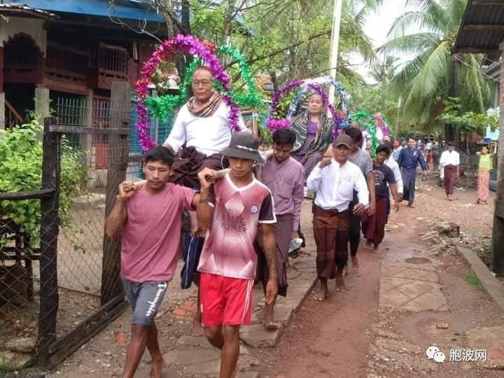 格宋月盈日缅甸孟邦保存至今的传统敬老活动