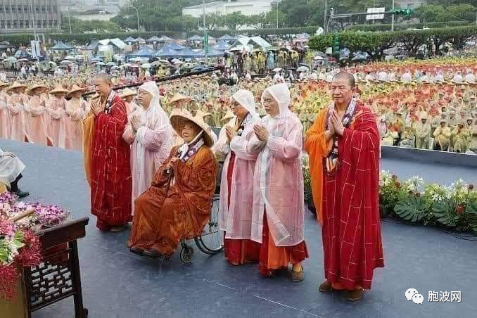 照片新闻：东南亚各国隆重举行佛祖日