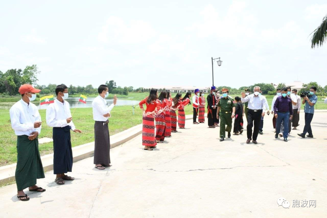 军方与第三家民地武签署协议+第四家民地武抵达