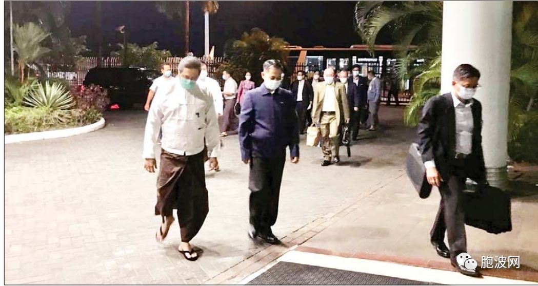 联邦部长吴哥哥莱前往金边参加东盟人道主义援助缅甸的磋商会议