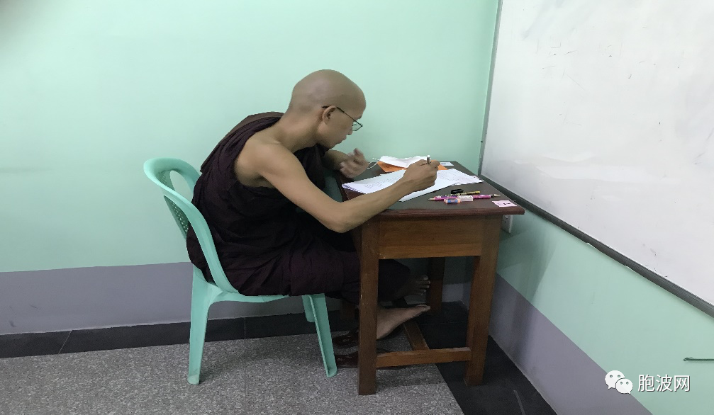 时隔两年福庆孔子课堂恢复线下HSK考试