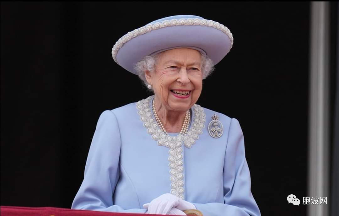 缅甸社交媒体报道英国女皇登基70周年庆典