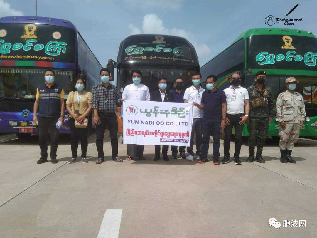 300缅甸劳工经合法途径抵达泰国