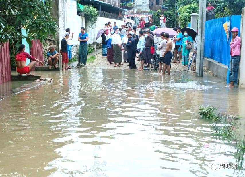 克钦邦抹允镇区因强降水，低洼地带被水淹