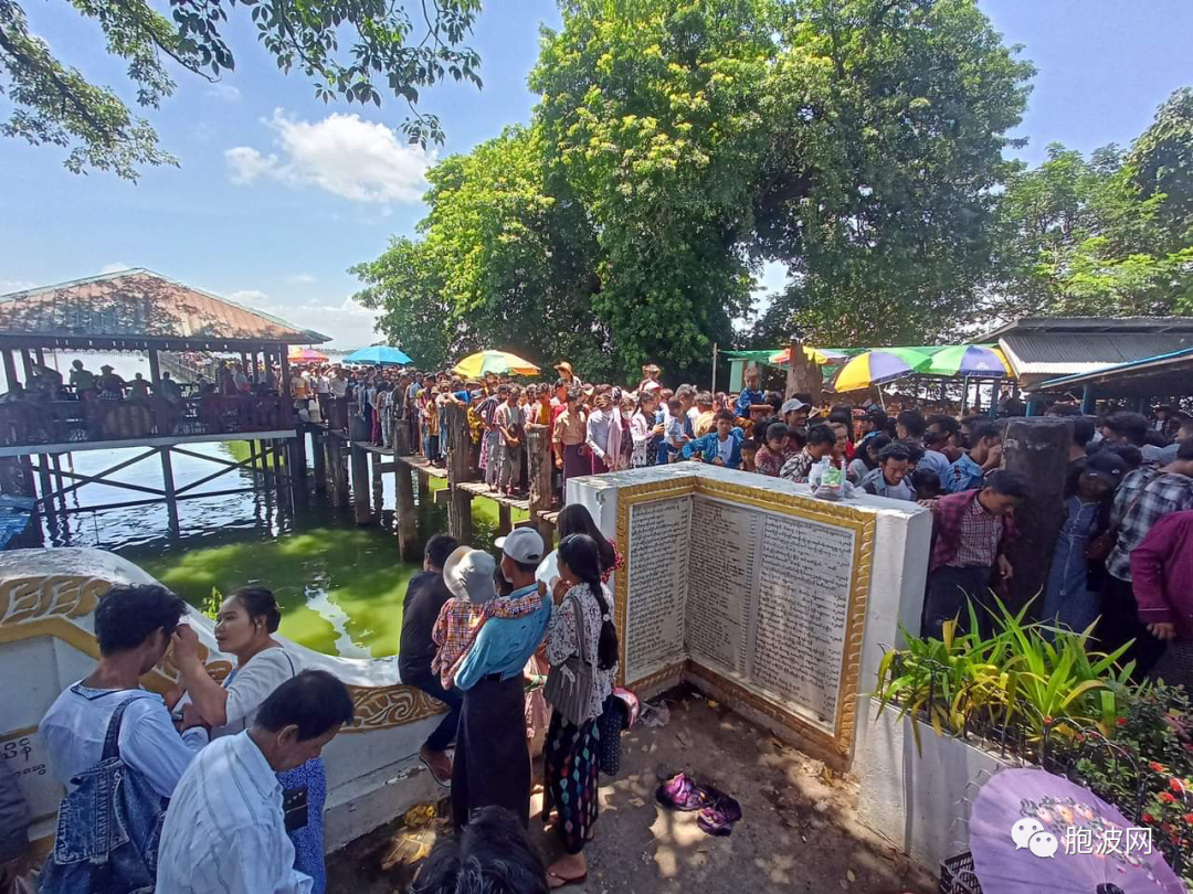 图片集：瓦索月盈节各地善男信女拜佛旅游