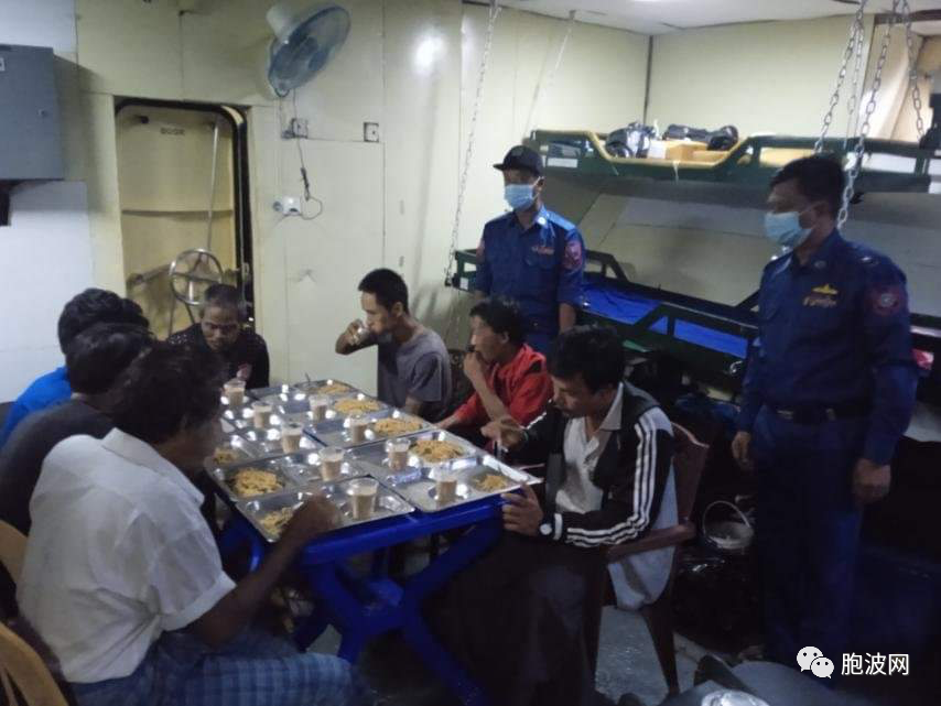 缅甸22名沉船渔民获海军边防部队营救
