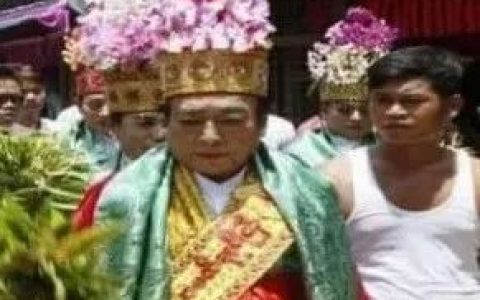 管你天灾人祸恐吓施压，曼德勒的神会照例举行！