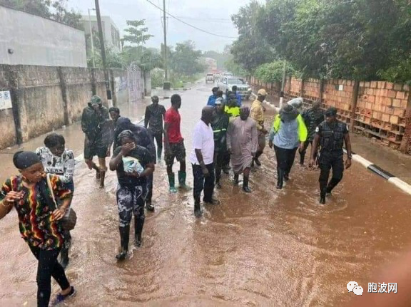 缅甸终于幸灾乐祸：冈比亚遭天灾