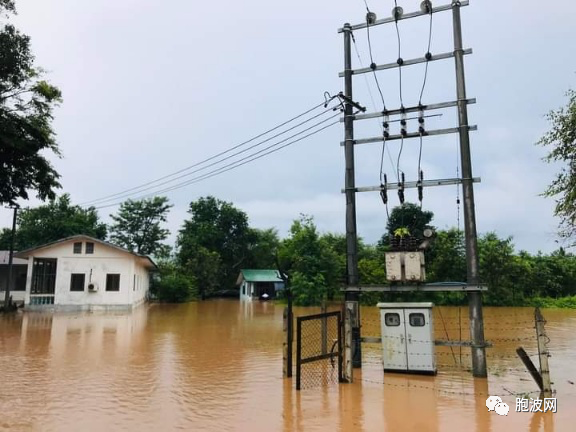 掸邦东部景栋市强降雨引发大水！