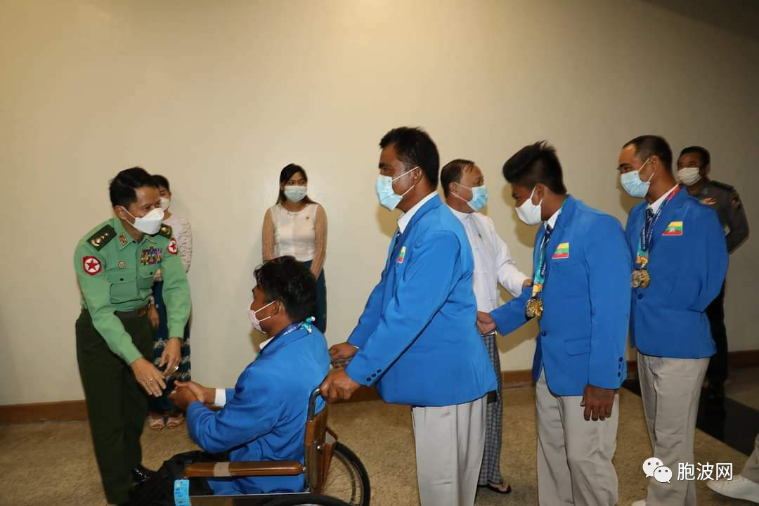 第11届东盟残运会缅甸运动员凯旋归来