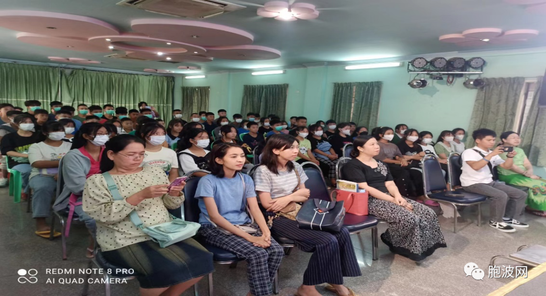 福庆学校孔子课堂为果敢自治区学生开办缅语速成班