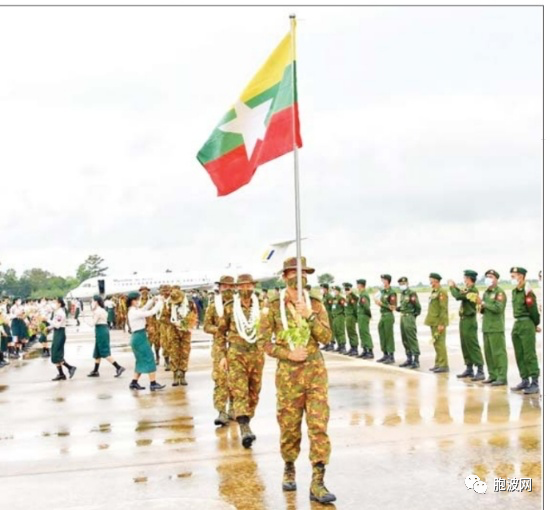 参加俄罗斯举办的2022国际军事比赛的缅甸队归来