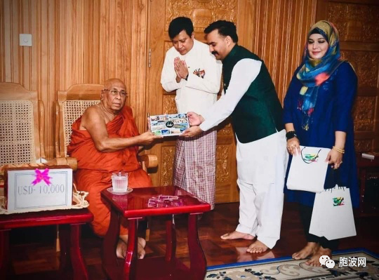 狄德谷高僧向巴基斯坦、斯里兰卡民众捐款