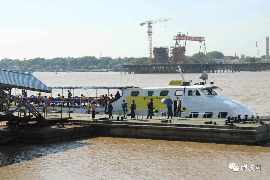 停运两年多时间的仰光水上客船YANGON WATER BUS恢复营运