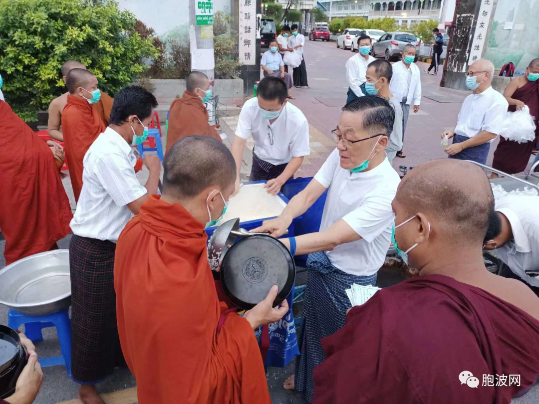 曼德勒华人是这样过月盈日点灯节的