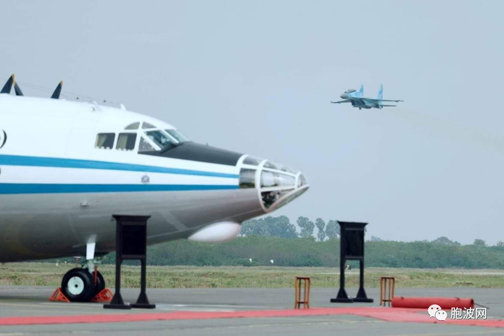 缅甸空军75周年庆典展示俄制新型战机
