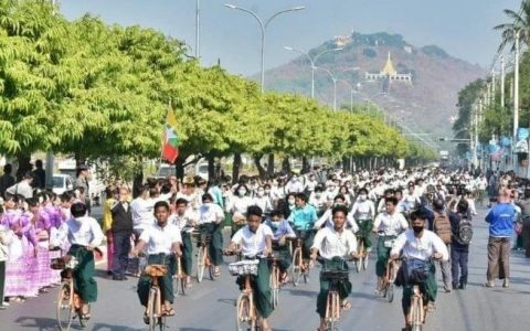 又一骑单车爱国行动：曼德勒省发放300余辆单车