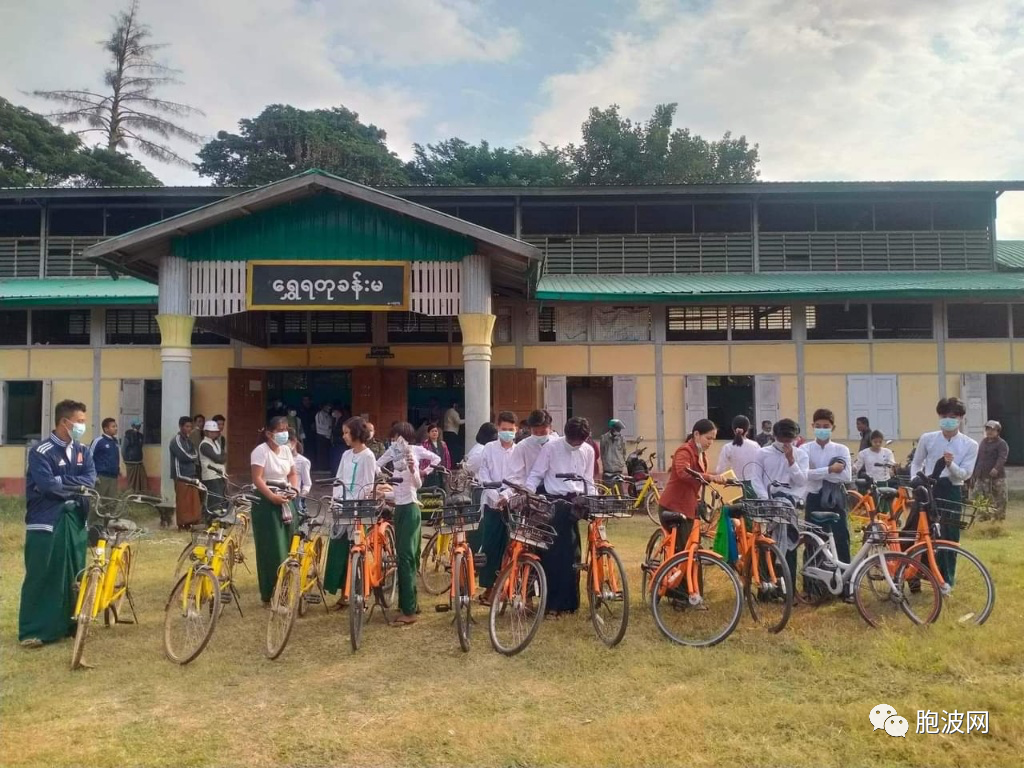 当真落实骑单车爱国论？曼德勒省政府给镇区中学生捐赠单车