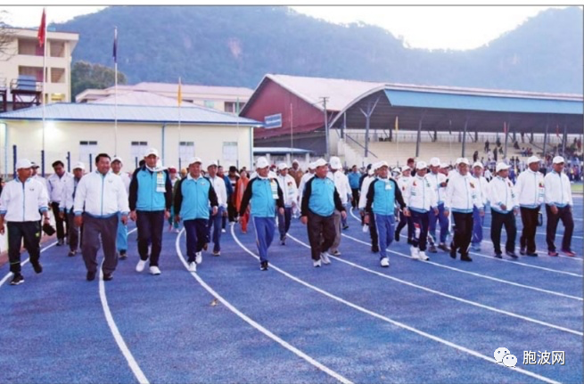 缅甸各地举行12月运动月散步活动