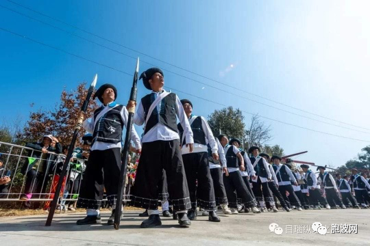 跨境民族傈僳族举办传统新年节庆阔时节