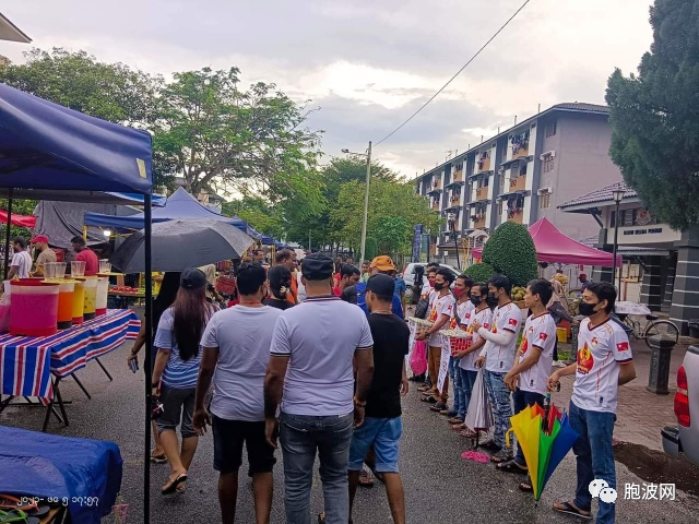 旅居马来西亚泰国的缅甸人为革命街头募款