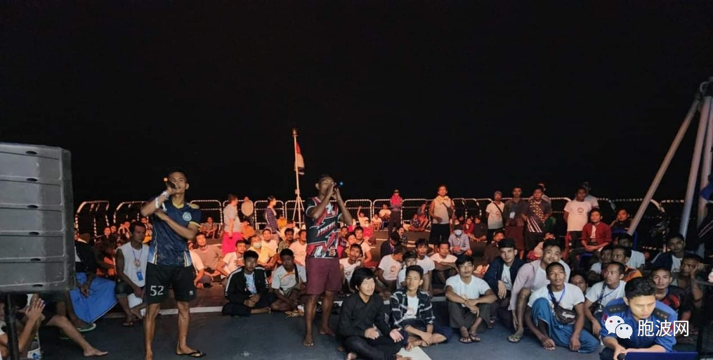 海军军舰再次送从泰国接回缅甸公民