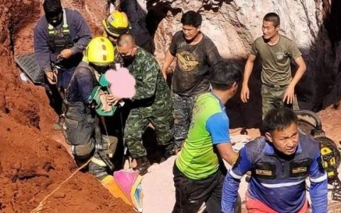 在泰国不慎坠入地下水管中的1岁缅籍女童获救！
