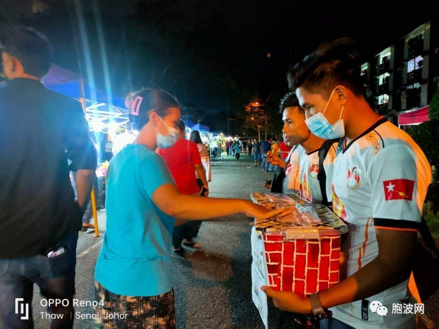 旅居马来西亚泰国的缅甸人为革命街头募款