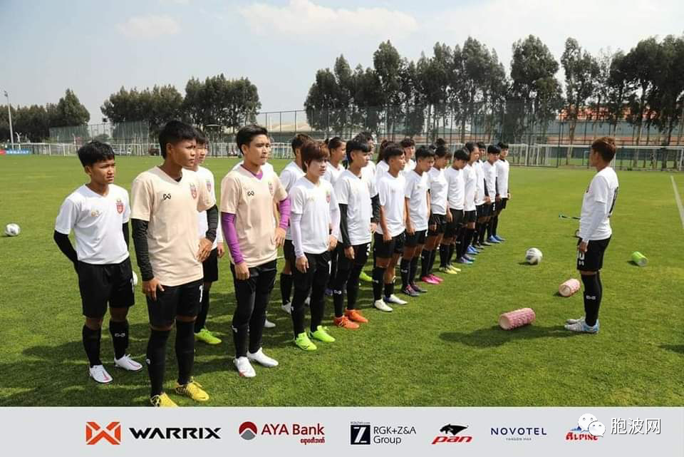 图片新闻：在中国进行训练的缅甸女足