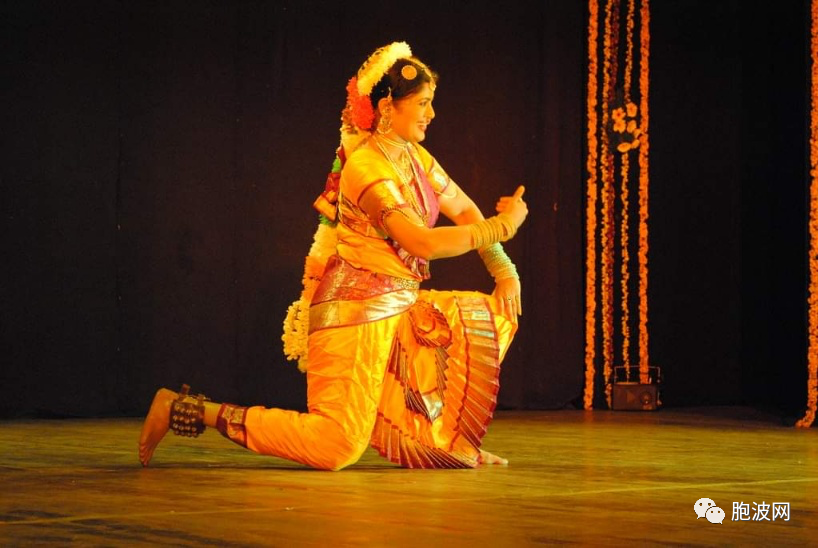 励志：印度著名的独腿舞女
