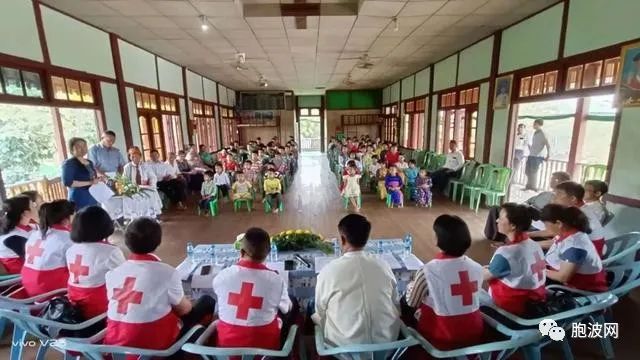 保山市红十字会代表团到缅甸克钦邦开展工作交流
