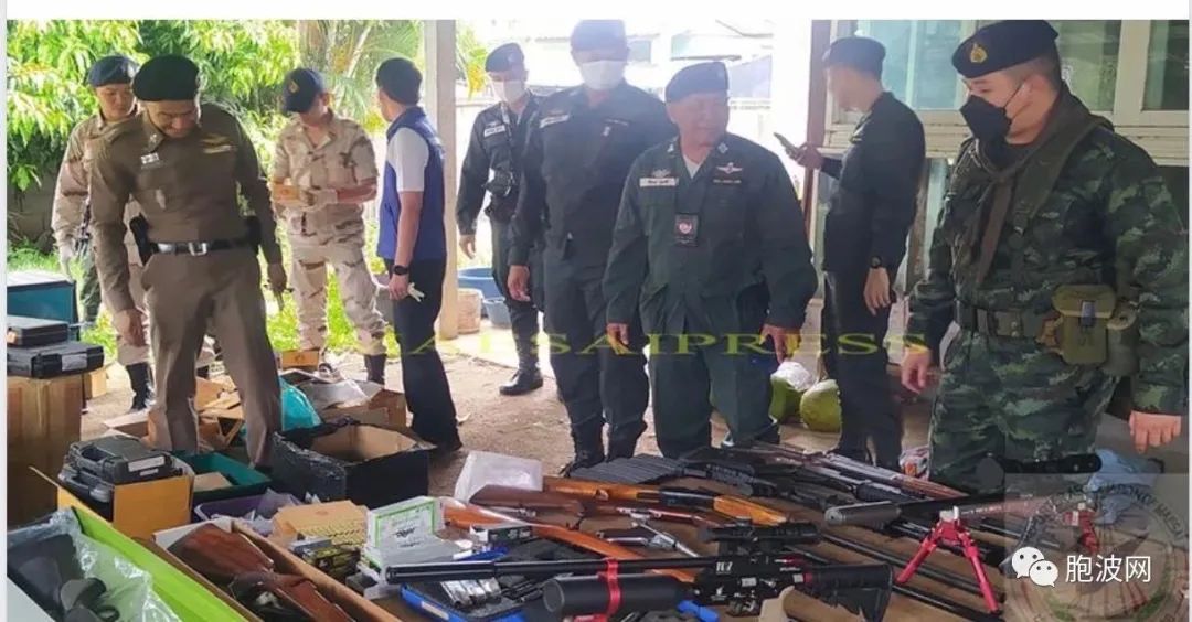 泰-缅边境查获100多种枪支弹药