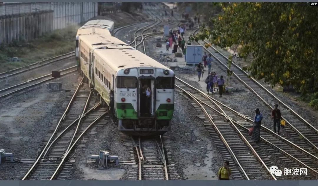 日本停止升级仰-曼铁路的援助项目