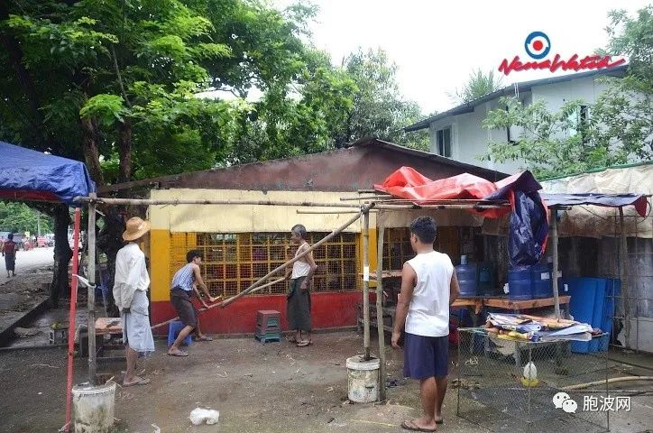 仰光德贡南部非法搭建的住宅和店铺被勒令拆除