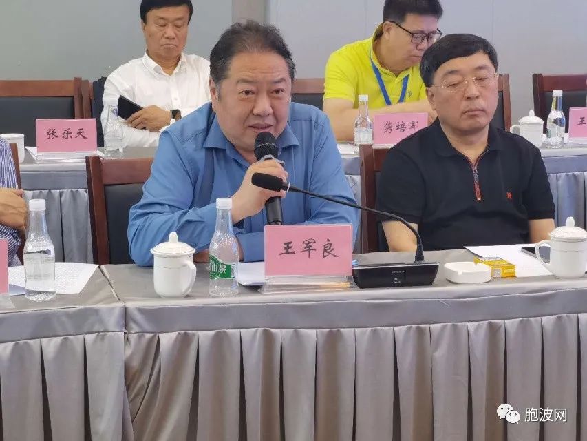 对比：参加第十九届东盟华商会中老铁路沿线版纳考察组第二天的行程