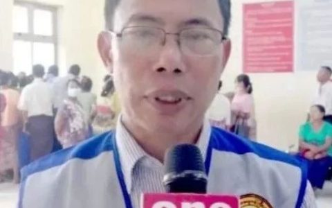 特别照顾：资深专家医师团亲临实兑市医院为民众看病