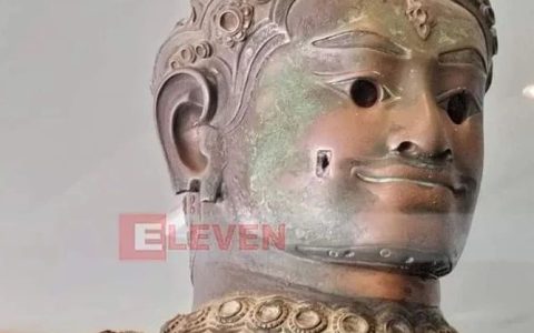 旧铜像述说缅甸昔日王朝的辉煌