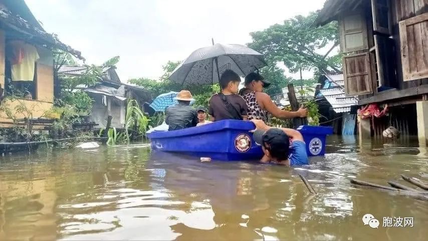 下缅甸连续强降雨，江水大涨汛情危急