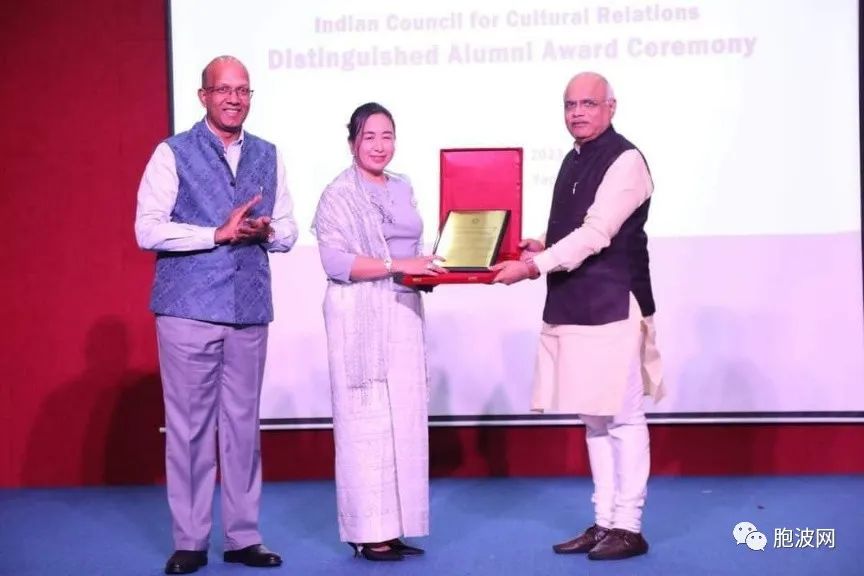 缅甸一名副部长荣获印度颁发的杰出校友奖状