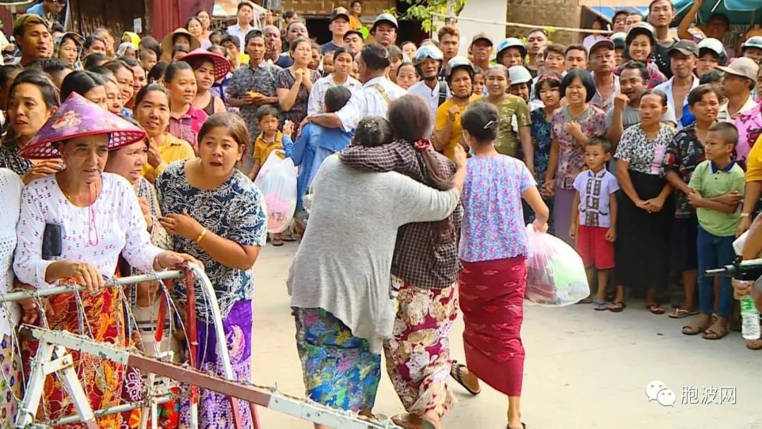 照片新闻：特赦令后的缅甸监狱