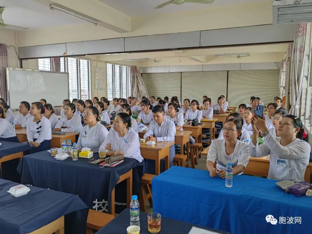 昂斑蜜私立中学举行教师汉语水平考试HSK证书颁发仪式，及格率达99%！